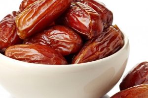 When purchasing dates, consider the health benefits and qualities